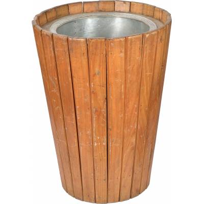 Big old raw pot with lovely teak slats and a new iron bucket
