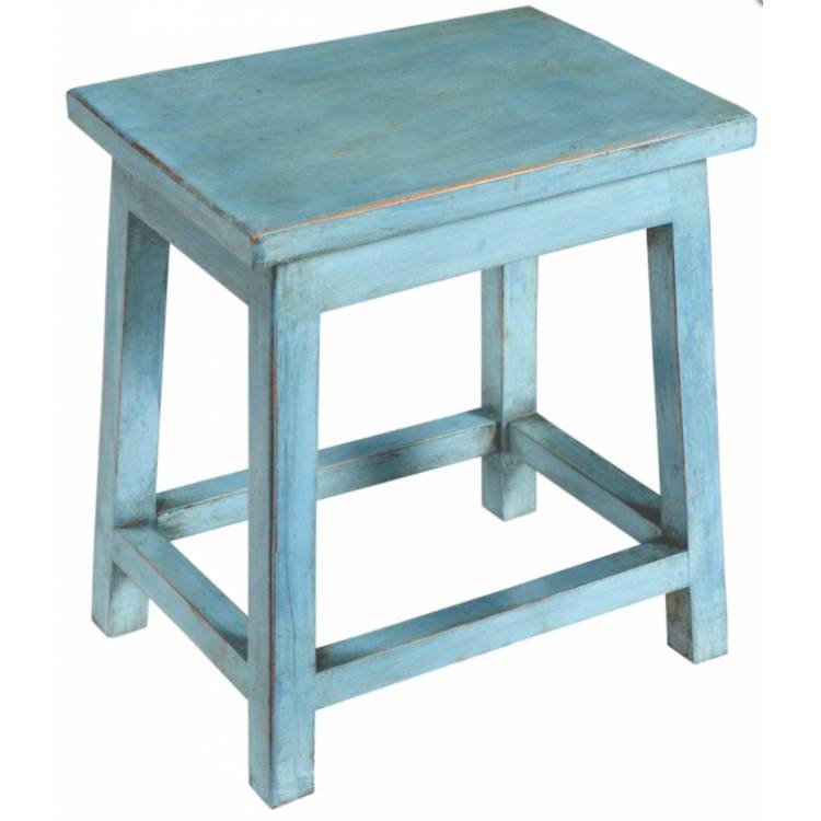 Modrá drevená stolička