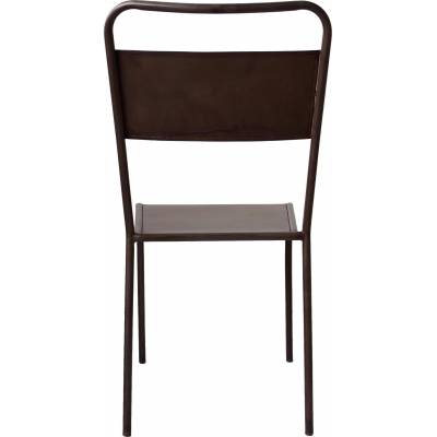 Železná stolička s nadčasovým dizajnom