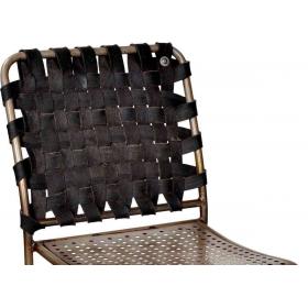 Kovová stolička s gumeným operadlom