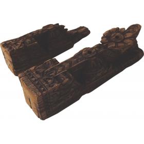 Geschnitzte Holzpaneel