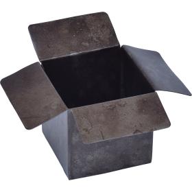Viereckige Schachtel aus Eisen