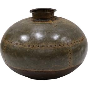 Bally iron pot