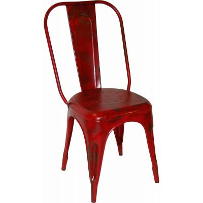 Červená kovová stolička s patinou